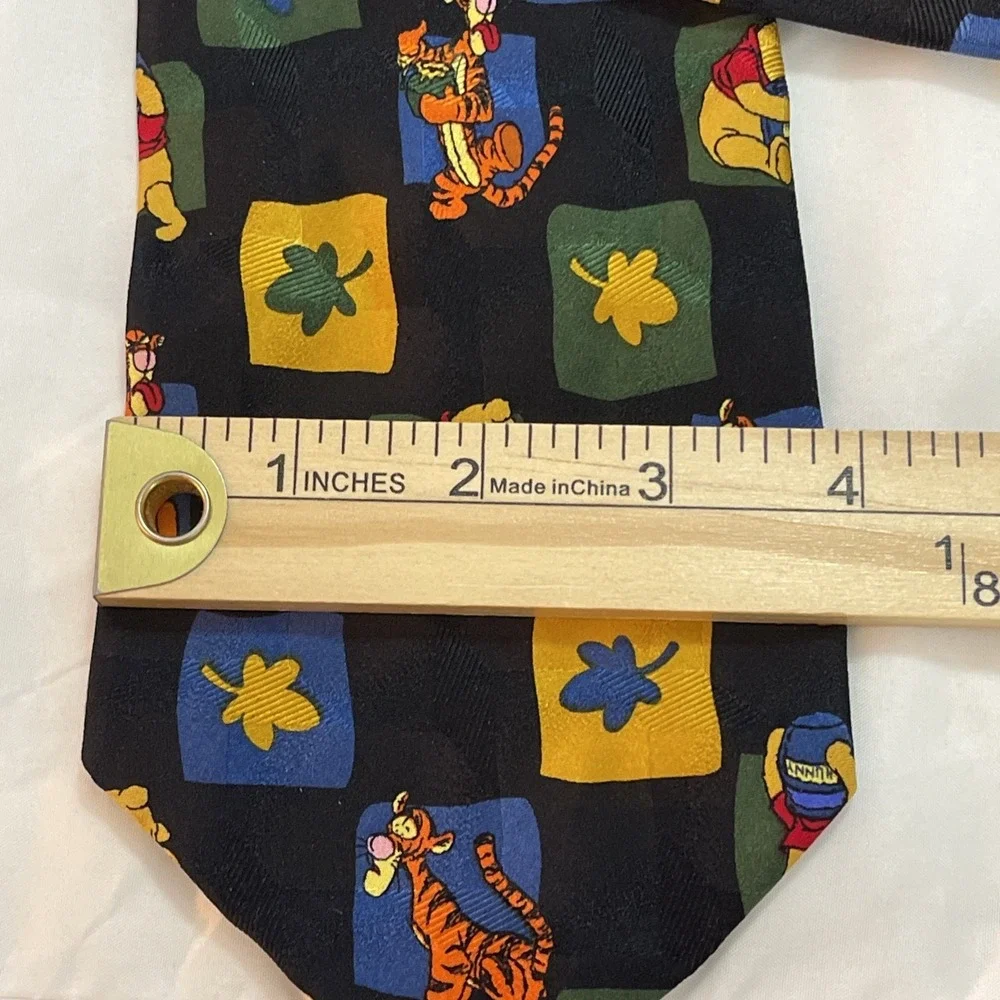 VINTAGE DISNEY Neck Tie WINNIE THE POOH & Tigger Too Black Honey, Dad, Gift Fun